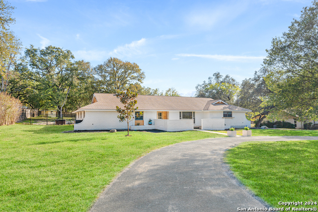 9242 Garden Ridge Dr Property Photo