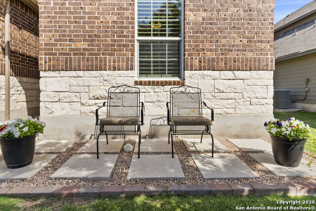 929 Cypress Mill Property Photo 4