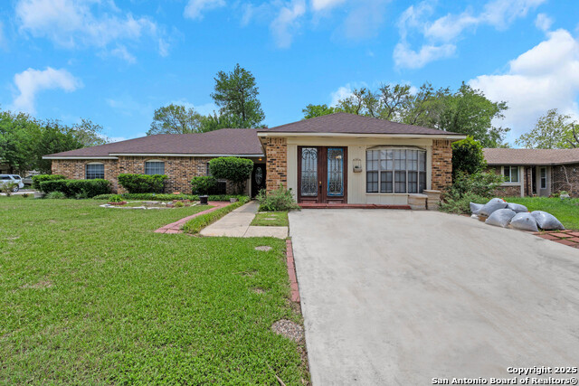 6430 Ridge Forest Property Photo