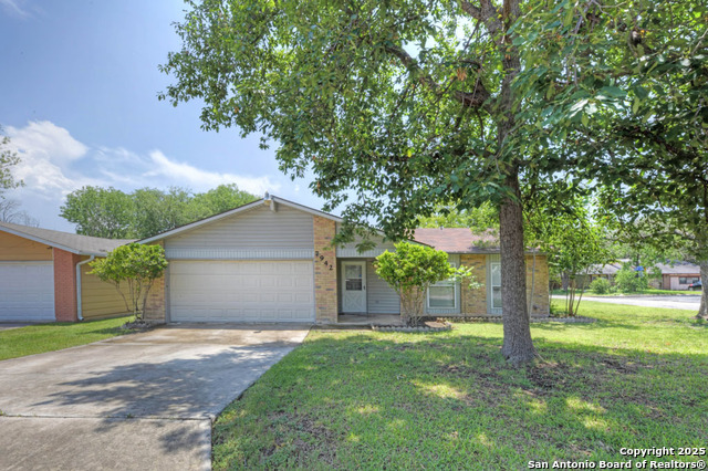7942 Forest Fox Property Photo 2