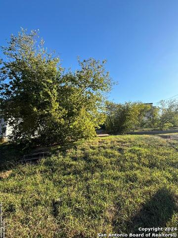 2606 E Commerce St Property Photo 1