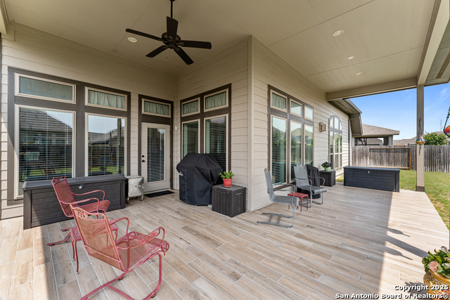 2965 Grove Way Property Photo 1