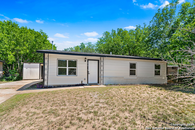 373 Kenmar Dr. Property Photo 1