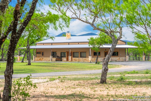 1065 B & R Property Photo 1