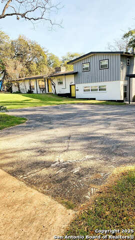 6346 Montgomery Dr Property Photo 1
