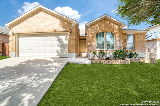 3915 IMPATIENS VIEW Property Photo 1