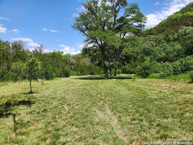 1047 Seco Pass Road Property Photo 1