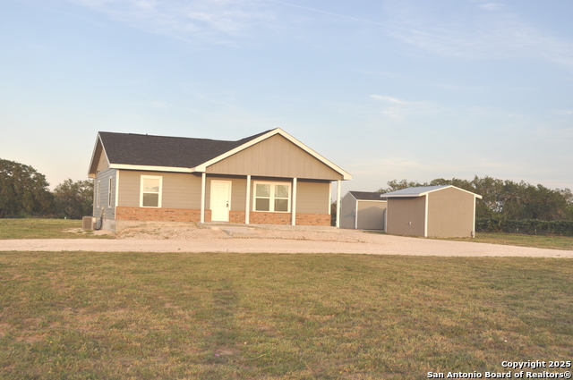 214 County Road 7755 Property Photo 1