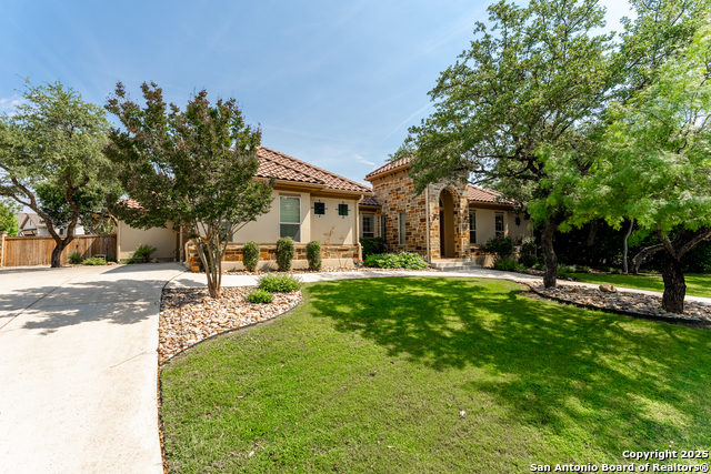 135 Penns Way Property Photo 1