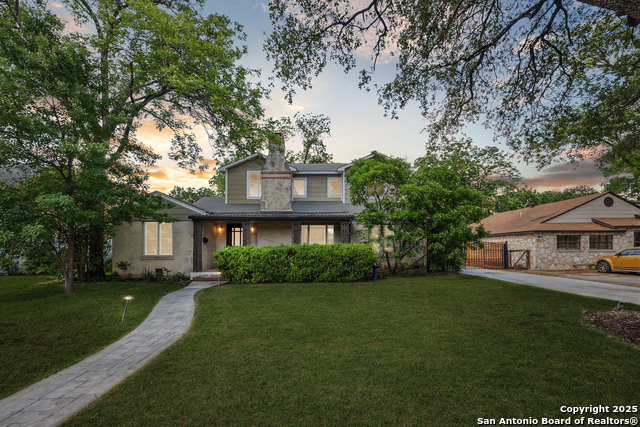 129 E Elmview Pl Property Photo 1