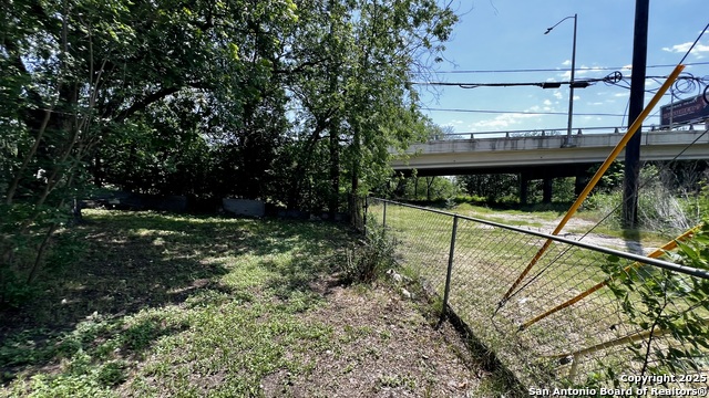 325 Rullman Ave Property Photo