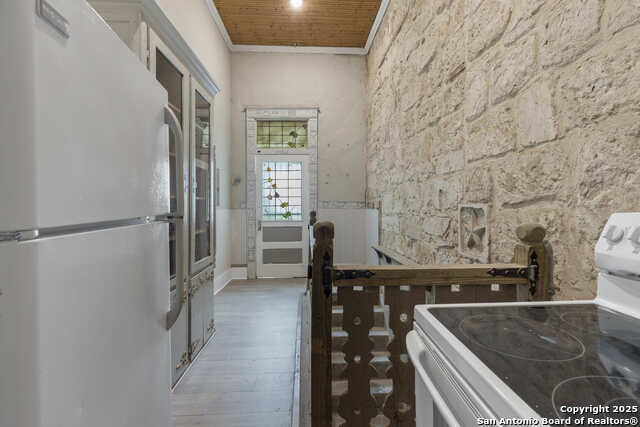 2024 S Flores Property Photo 12