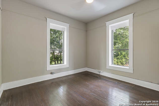 2024 S Flores Property Photo 24