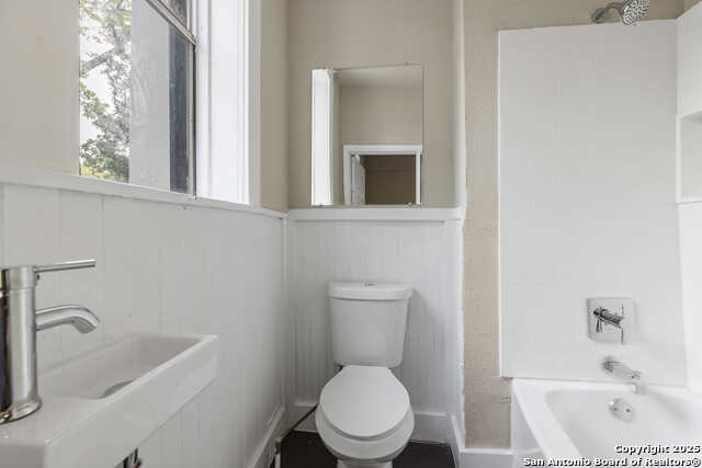 2024 S Flores Property Photo 25