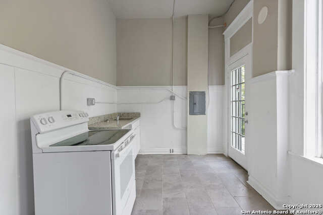 2024 S Flores Property Photo 41