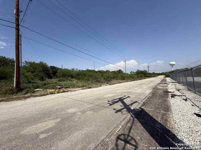 209 Jenull Property Photo 1