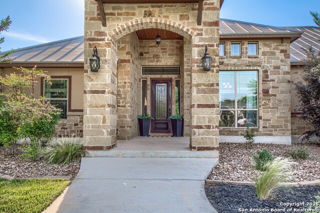 172 Woodlands Property Photo 1