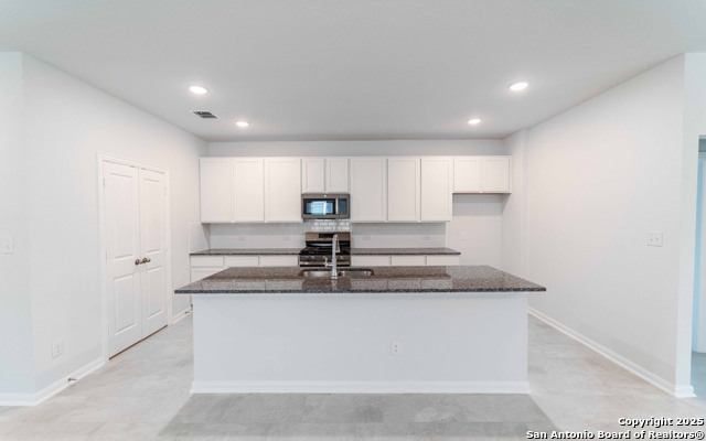 6726 Velma Path Property Photo 5