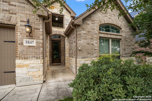 5847 Sweetwater Way Property Photo 3