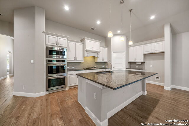 5847 Sweetwater Way Property Photo 14