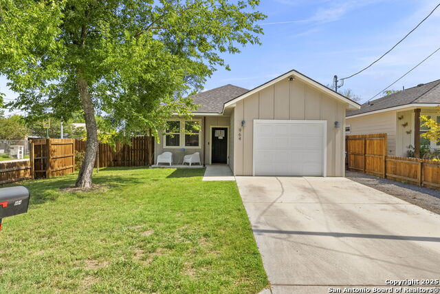 964 Allende St Property Photo 1