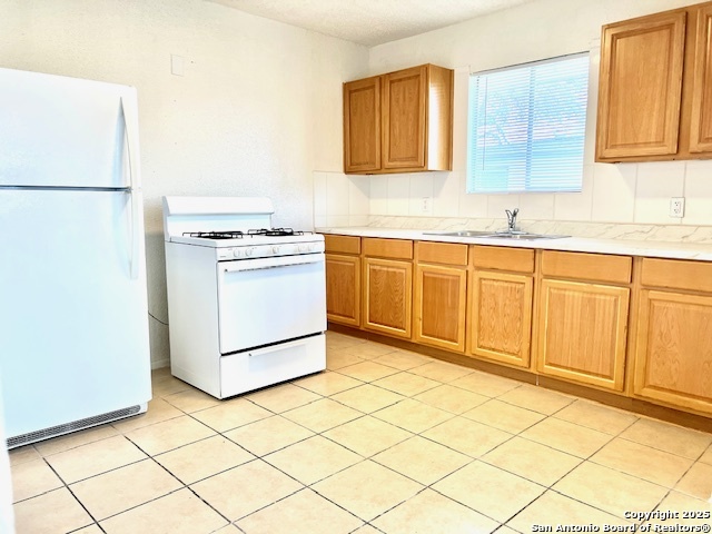 144 W Villaret Blvd