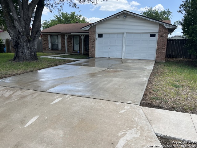 5806 Tree View Property Photo 1