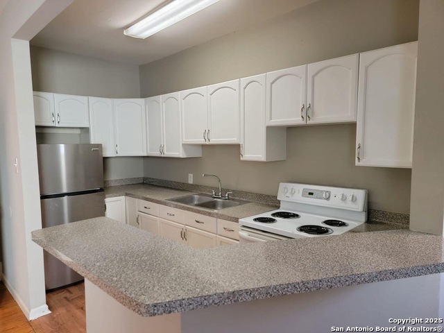 716 E Grayson Property Photo