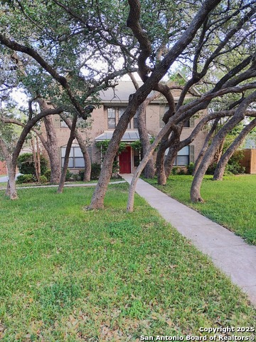 2218 Newoak Park Property Photo
