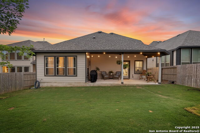 1527 Balcones Fault Property Photo 26