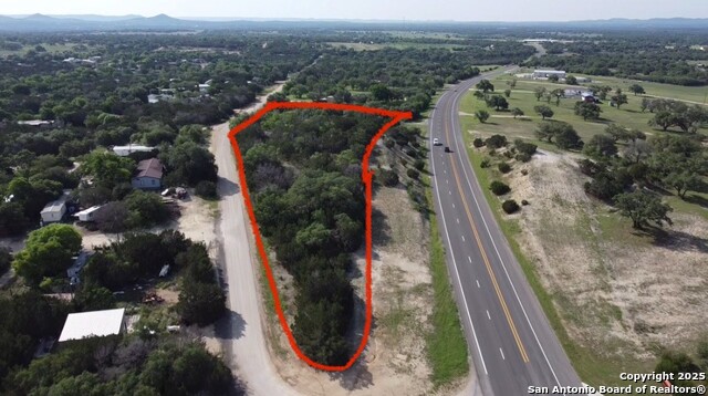 6964 State Highway 173 N Property Photo 1