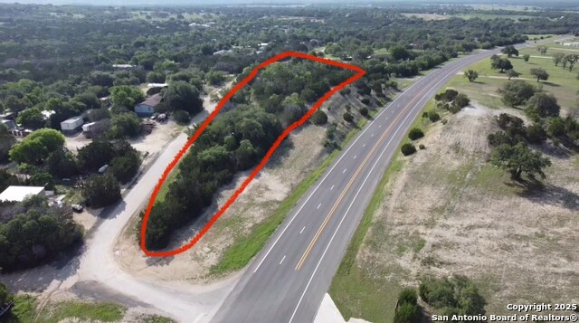 6964 State Highway 173 N Property Photo 2