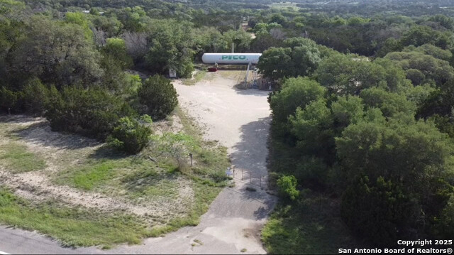 6964 State Highway 173 N Property Photo 5