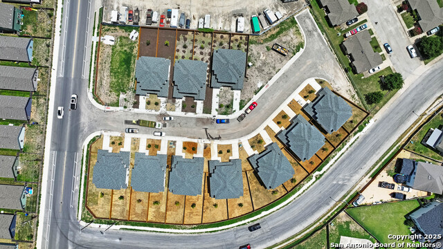 8627 Valentina Property Photo 22