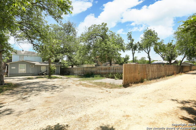 311 W Malone Ave Property Photo 25