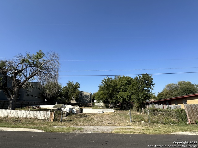 143 Cloudhaven Property Photo 1