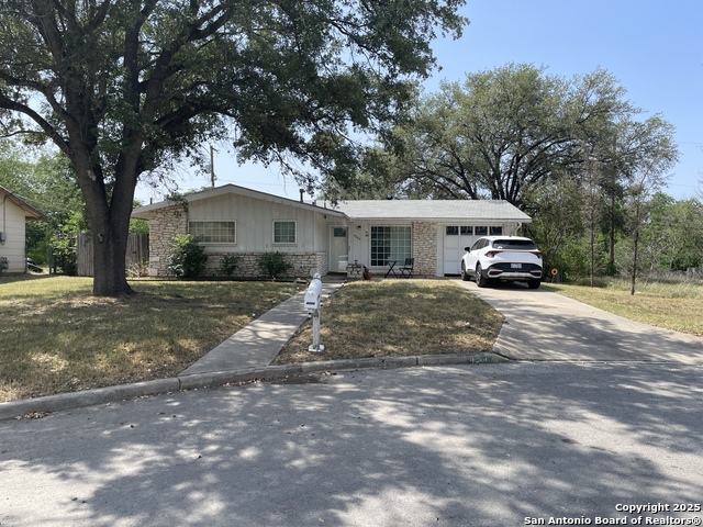 4206 Parkwood Drive Property Photo 1