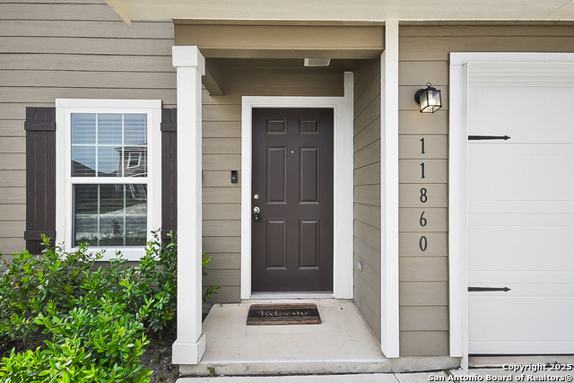 11860 Davalos Ln Property Photo 4