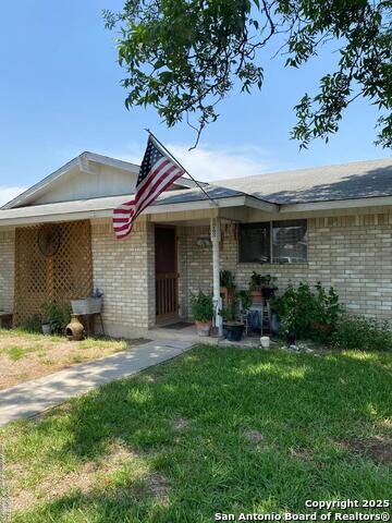 608 E Daniel Property Photo 1