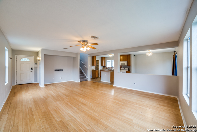 9843 Barhill Bay Property Photo 8