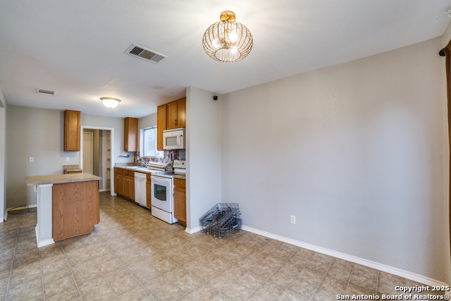 9843 Barhill Bay Property Photo 9