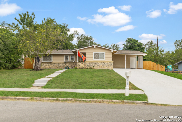 118 Peach Valley Property Photo 1