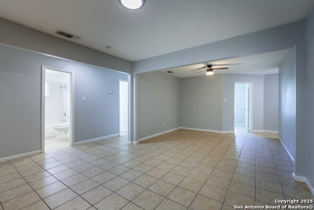 7642 Oak Chase Property Photo 7