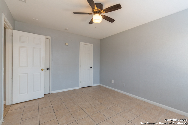 7642 Oak Chase Property Photo 11