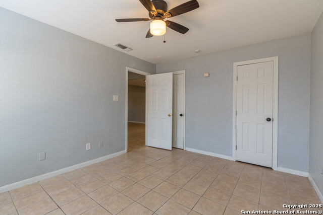 7642 Oak Chase Property Photo 12