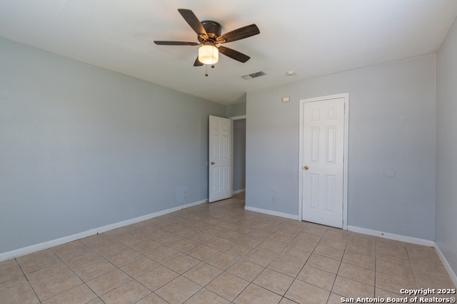 7642 Oak Chase Property Photo 16