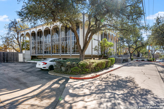 8100 Broadway Property Photo 2