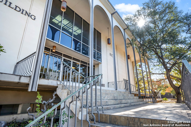 8100 Broadway Property Photo 3