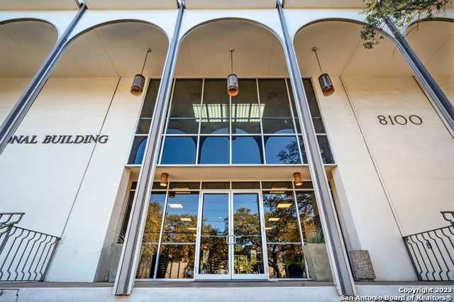 8100 Broadway Property Photo 4