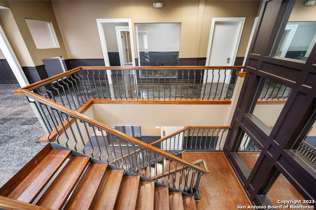 8100 Broadway Property Photo 8